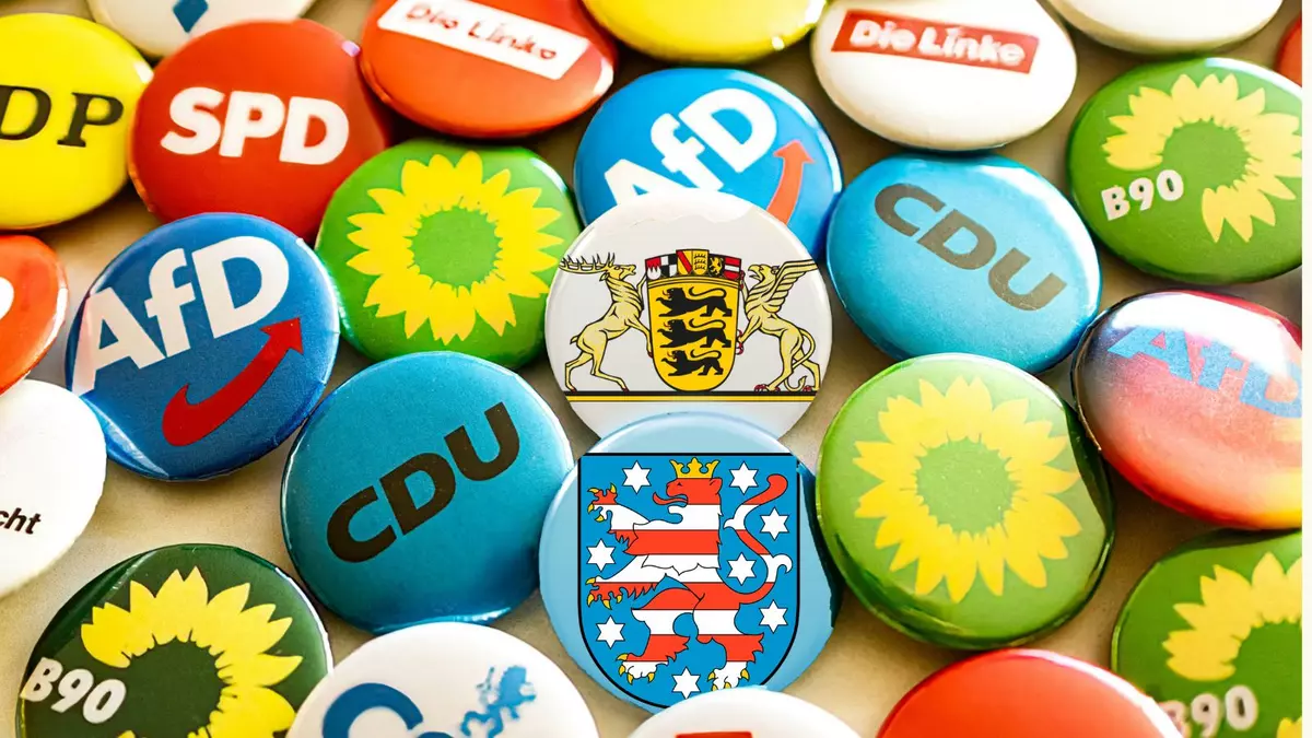 Buttons mit Logos von Parteien und mit Wappen von Baden-Württemberg und Thüringen