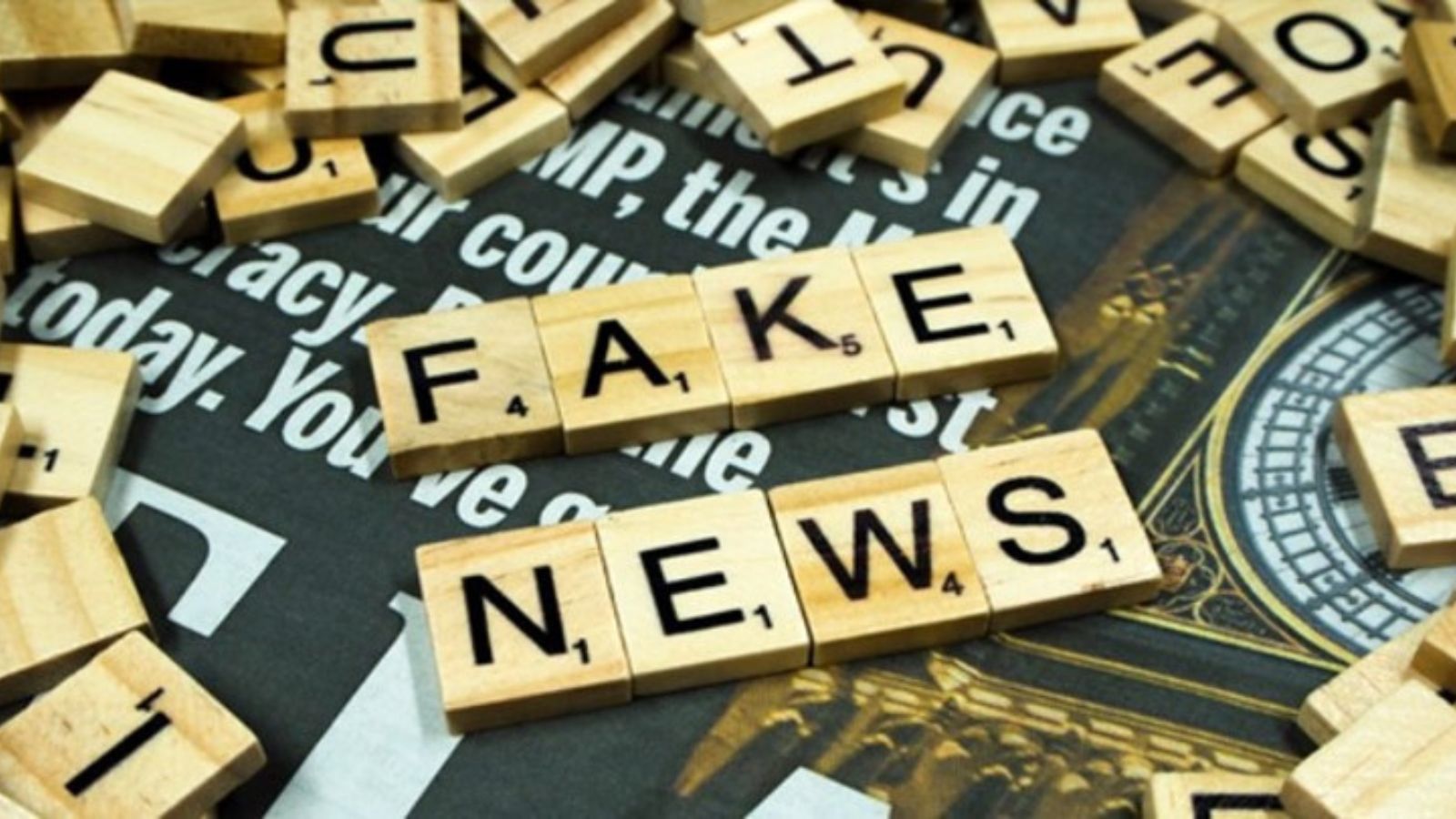 Fakt oder Fake L / Quelle: Flickr.com | Journolink Journolink (www.journolink.com)| Linzenz CC BY 2.0 Fakt oder Fake L